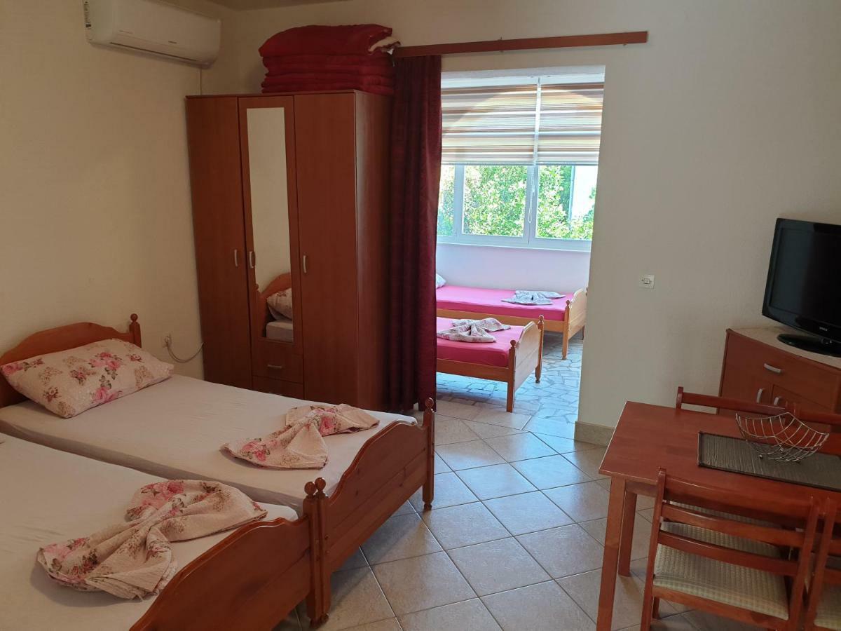 Apartments Alma Orebić Eksteriør bilde